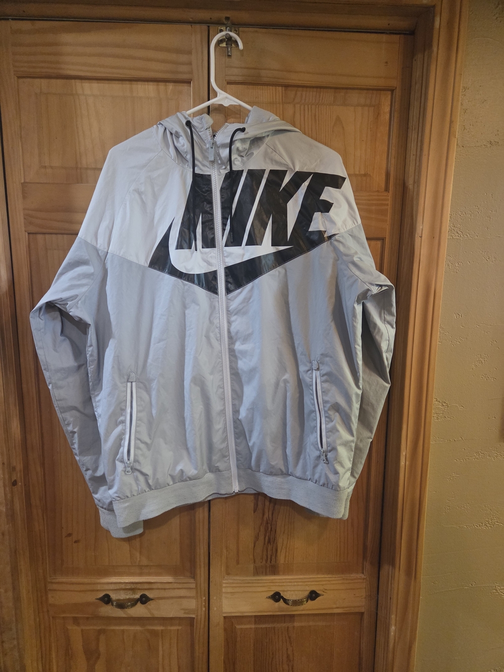 Nike Light Gray and Black Hooded Windbreaker Jacket
